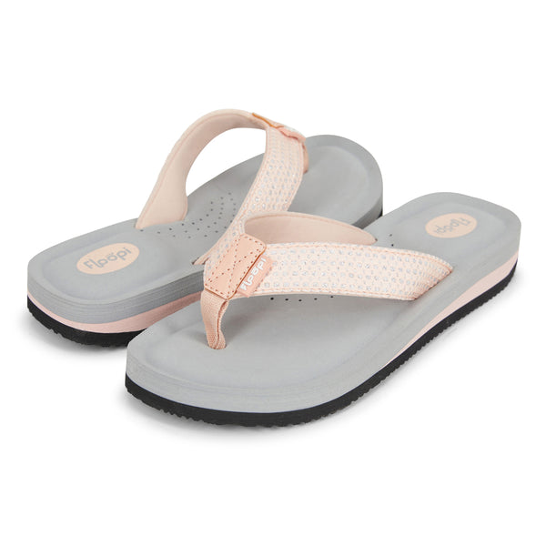 Wish I could wear only flip flops all year round : r/FemaleFlipFlops